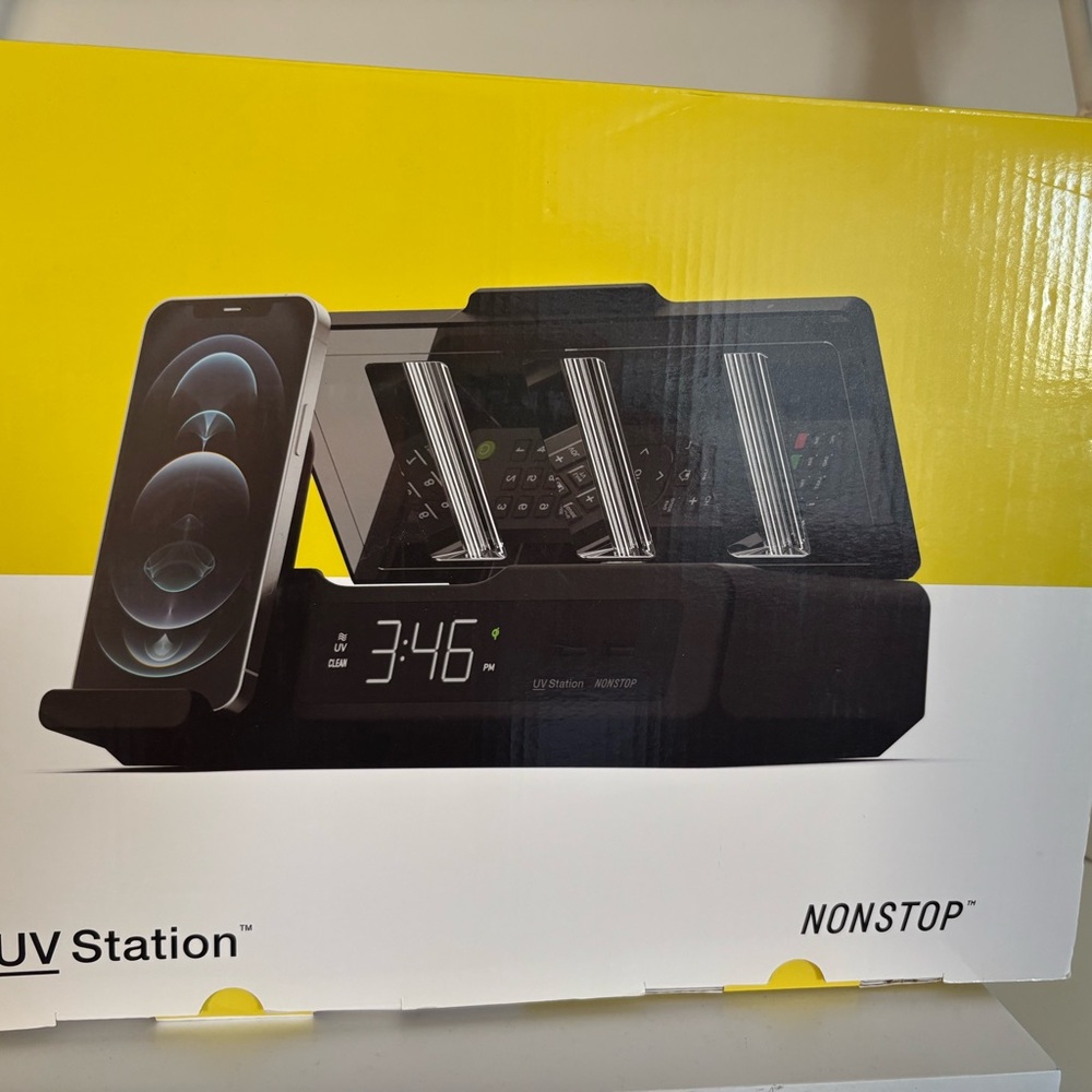 Black Multi-Functional Charger with UV Sanitizer